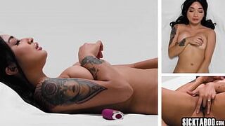 Asian MILF with perfect body Avery Black pleased herself and masturbated - porn video
